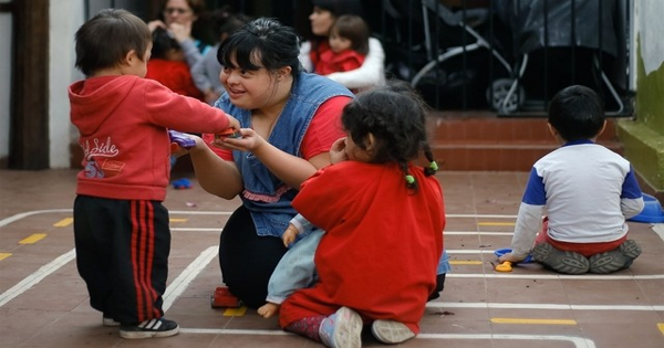 Argentina Just Employed Their First Teacher With Down Syndrome, And She Is An Inspiration