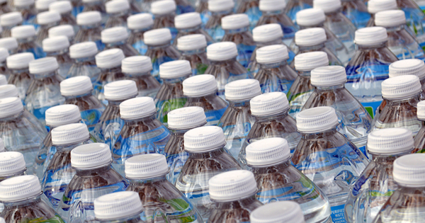 4 Reasons You Should NEVER Buy Bottled Water Again